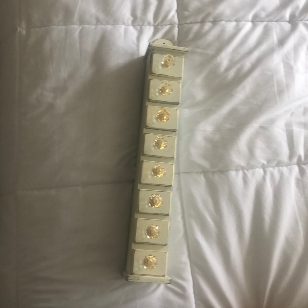Wall hanging drawers